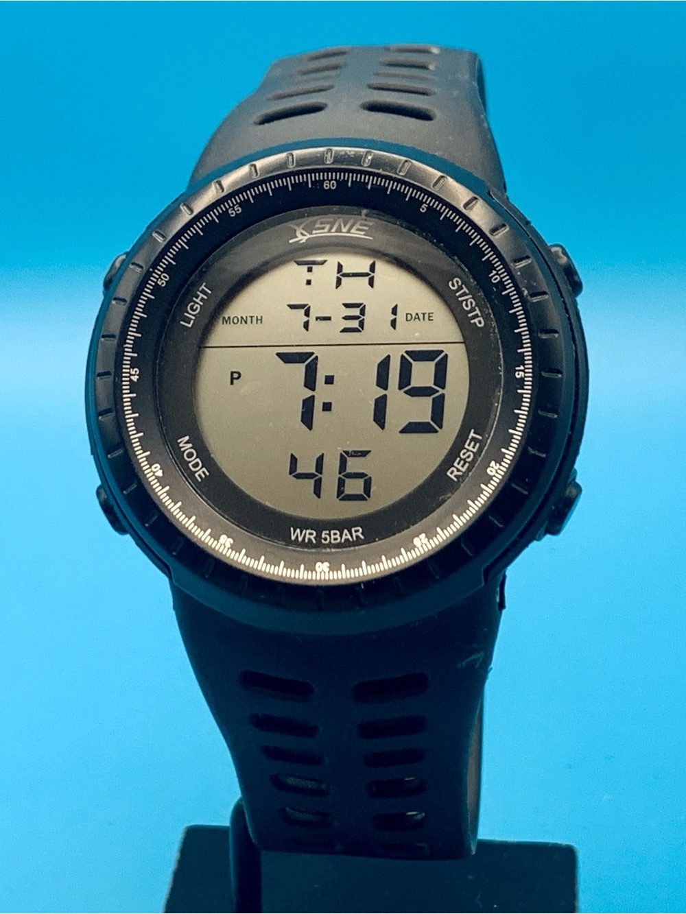 SNE 1167 Men’s Digital Quartz Wristwatch Chrono Backlight Alarm Day Date Working